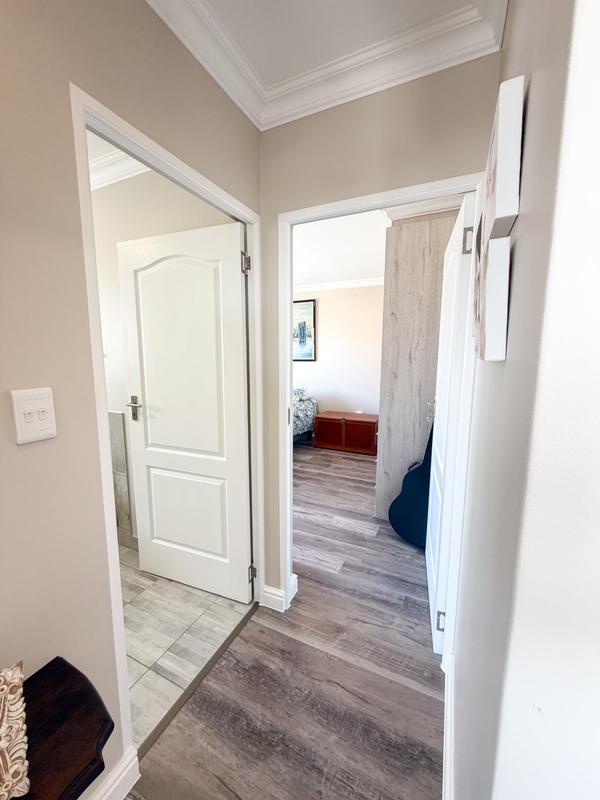 5 Bedroom Property for Sale in Reebok Western Cape